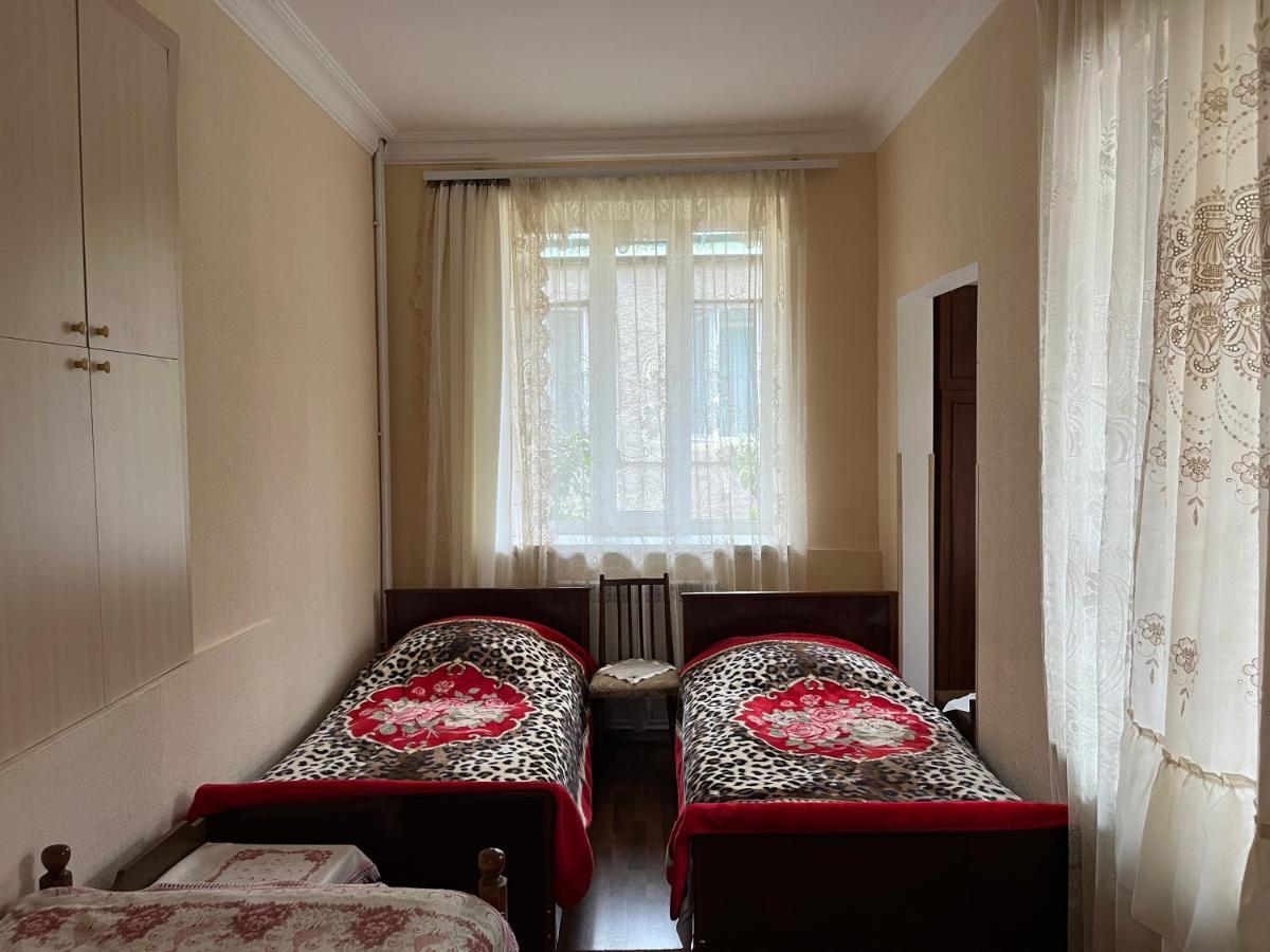 Inexpensive House Panzió Vanadzor Kültér fotó
